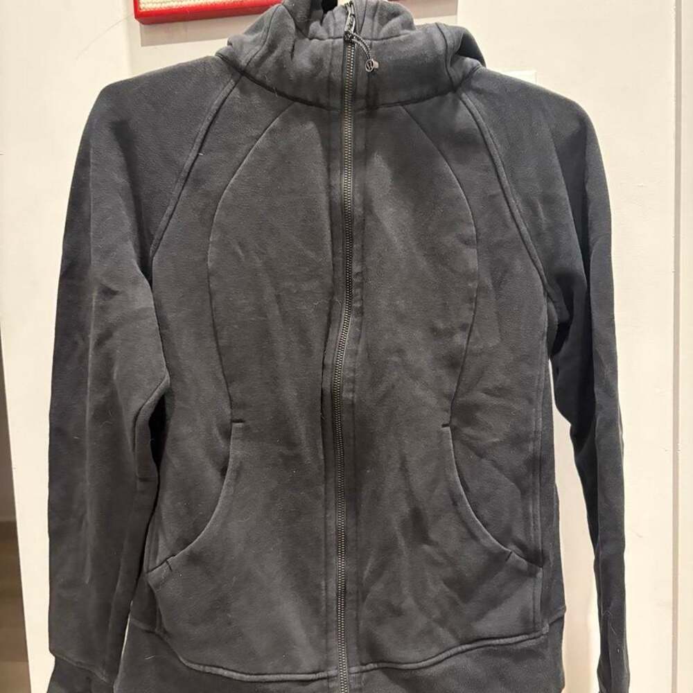 Black lulu lemon zip up